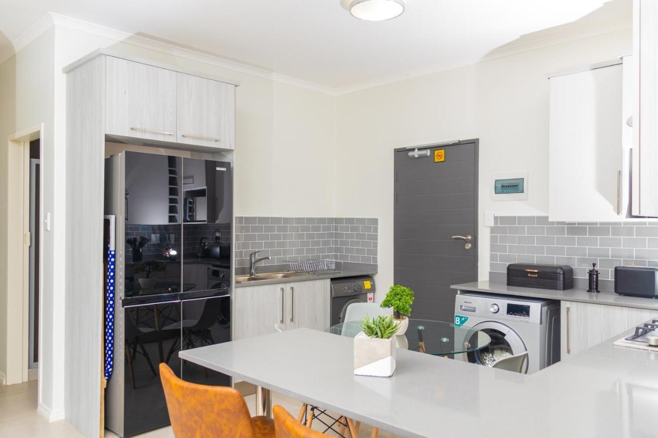 Fumo House Lifestyle Apartments Мідранд Екстер'єр фото