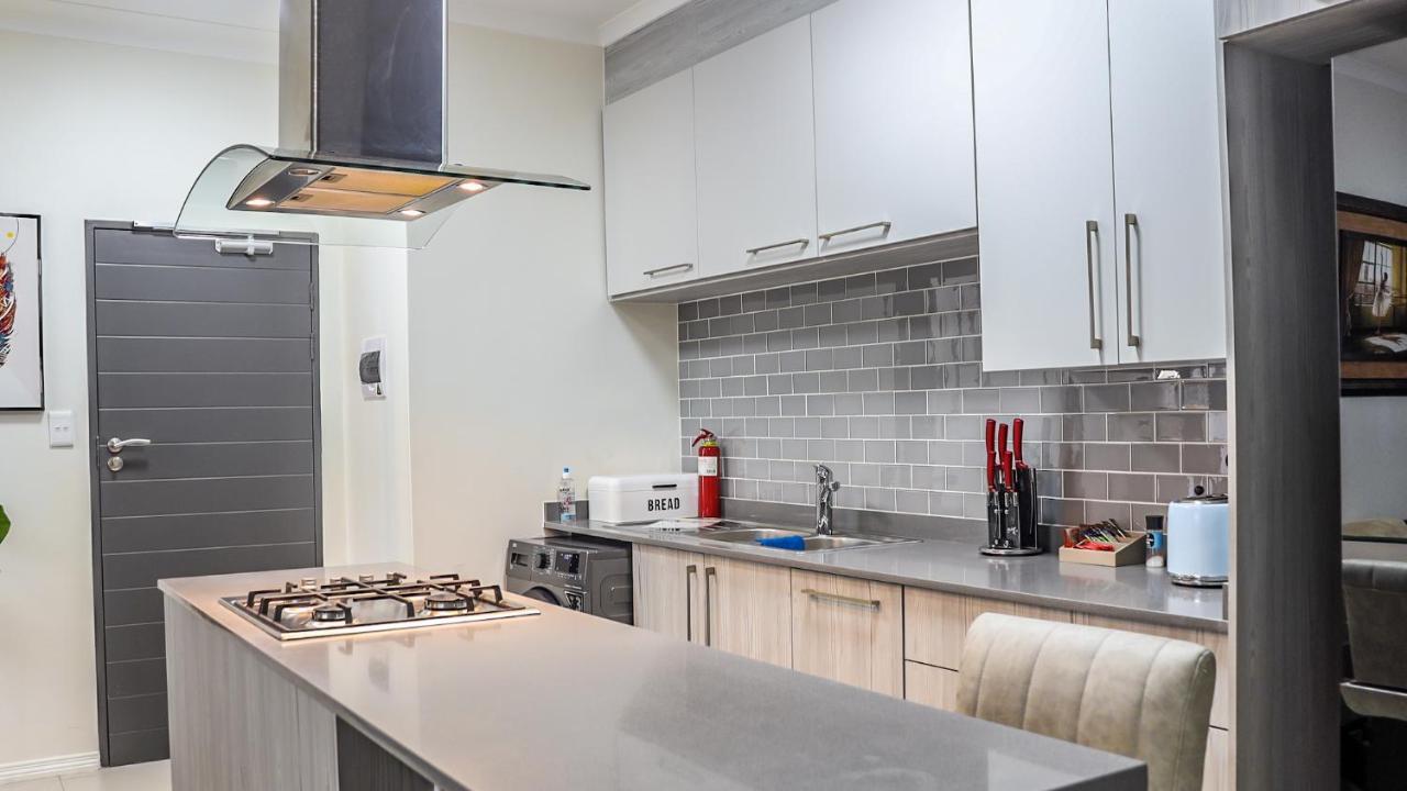 Fumo House Lifestyle Apartments Мідранд Екстер'єр фото